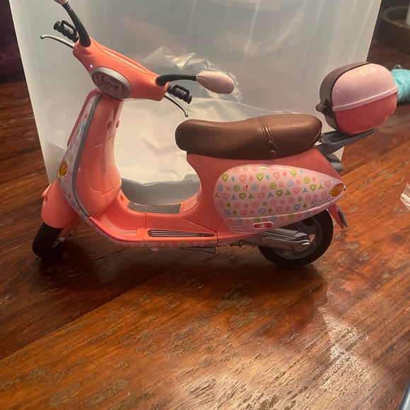 Bratz Doll Scooter - Picture 1 of 4